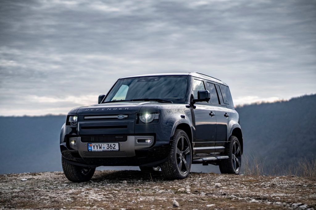 The Defender OCTA Black sets a new benchmark for luxury off-roaders