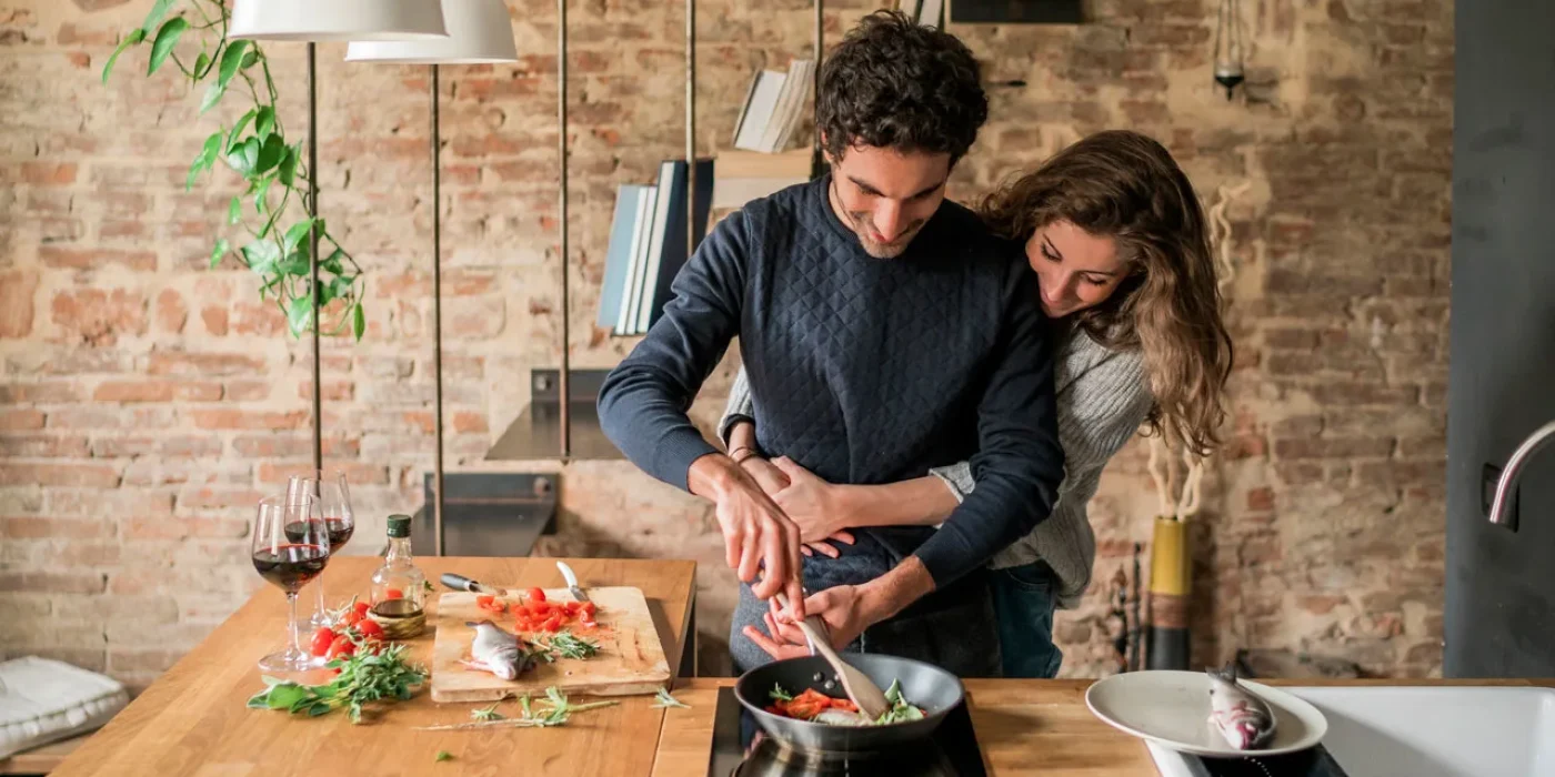 10 At Home Romantic Dinner Ideas to Impress Your Partner