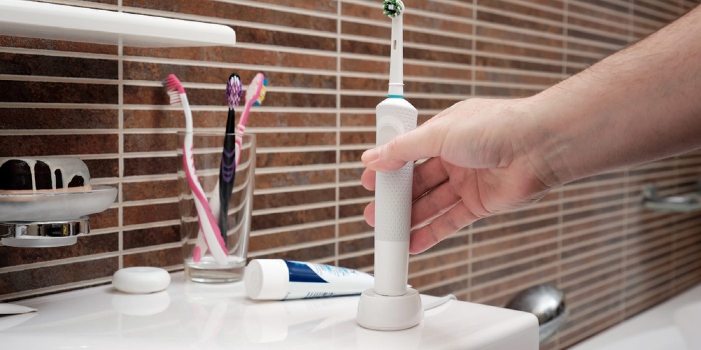 metal braces | orthodontist in Melbourne | affordable orthodontics | electric vs manual toothbrush